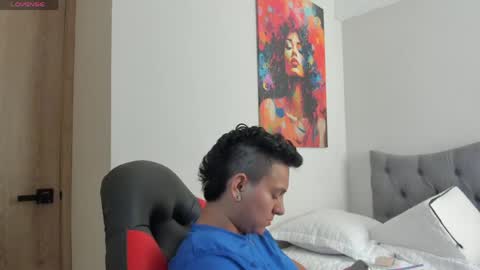 Julya Smith online show from May 22, 2:01 pm