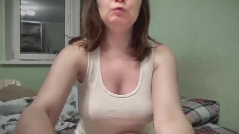 Snapshot of juna_cute chatting on January 9, 2:54 am Juna inclusive online show from January 9, 2:54 am