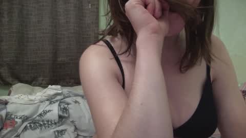 Snapshot of juna_cute chatting on January 18, 3:49 pm Juna inclusive online show from January 18, 3:49 pm