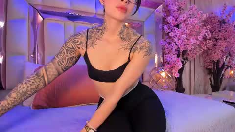 junecollins online show from July 3, 3:18 pm