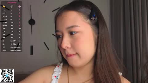 Snapshot of juniebogany chatting on October 14, 4:13 am Bella online show from October 14, 4:13 am