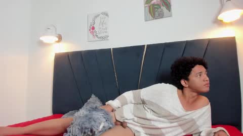 junior online show from March 24, 7:35 am