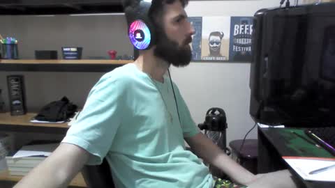 Snapshot of juniorextr_18_ chatting on September 14, 12:32 am juniorextr_18_ online show from September 14, 12:32 am