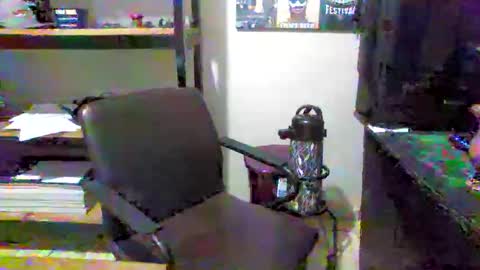 Snapshot of juniorextr_18_ chatting on November 19, 2:00 am juniorextr_18_ online show from November 19, 2:00 am