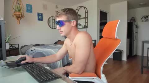 Snapshot of juniormadison69 chatting on October 21, 4:19 pm Junior Madison online show from October 21, 4:19 pm