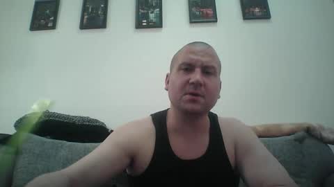 Snapshot of just1more5 chatting on January 10, 9:16 pm just1more5 online show from January 10, 9:16 pm