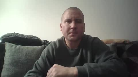 Snapshot of just1more5 chatting on January 18, 4:49 am just1more5 online show from January 18, 4:49 am