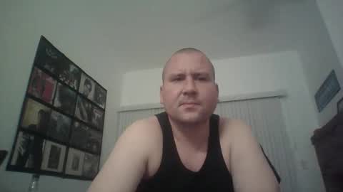 Snapshot of just1more5 chatting on May 17, 1:36 am just1more5 online show from May 17, 1:36 am