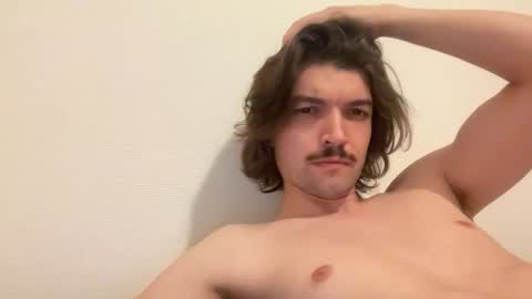 Snapshot of just_a_guy_with_a_big_cock chatting on May 6, 7:41 pm just_a_guy_with_a_big_cock online show from May 6, 7:41 pm