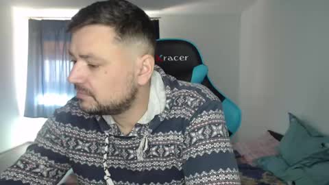 Snapshot of just_a_nice_guy_27 chatting on December 16, 11:12 am Alex online show from December 16, 11:12 am