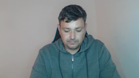 Snapshot of just_a_nice_guy_27 chatting on April 8, 11:21 am Alex online show from April 8, 11:21 am