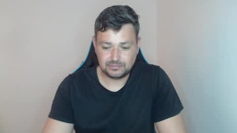 Snapshot of just_a_nice_guy_27 chatting on April 15, 11:28 am Alex online show from April 15, 11:28 am