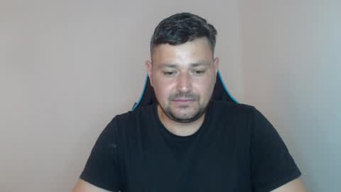 Snapshot of just_a_nice_guy_27 chatting on April 24, 11:23 am Alex online show from April 24, 11:23 am