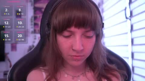 Snapshot of just_busking chatting on May 19, 11:27 am Julia online show from May 19, 11:27 am