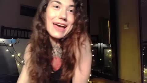 Snapshot of just_curly_ginger chatting on January 8, 8:55 pm Ginger Curly online show from January 8, 8:55 pm