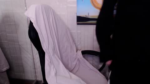 Snapshot of just_gay_ chatting on February 6, 1:43 pm just_gay_ online show from February 6, 1:43 pm