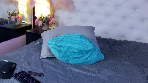 Snapshot of just_gay_ chatting on March 10, 4:14 pm just_gay_ online show from March 10, 4:14 pm