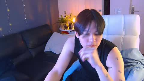 Snapshot of just_gay_ chatting on March 11, 4:29 pm just_gay_ online show from March 11, 4:29 pm