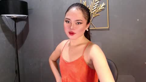 just_julia21 online show from December 6, 11:54 am