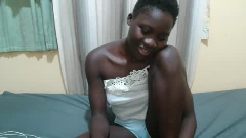 Lyra online show from October 31, 9:32 am