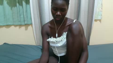 Lyra online show from November 1, 10:17 am