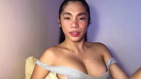 Snapshot of just_marjorie69 chatting on October 31, 2:12 am Be you online show from October 31, 2:12 am