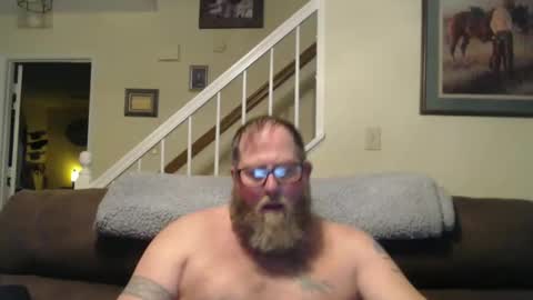 justaguyandnaked online show from January 1, 1:47 am