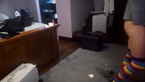 Snapshot of justaskforbiga chatting on February 16, 1:13 am Tohiptwoquit online show from February 16, 1:13 am