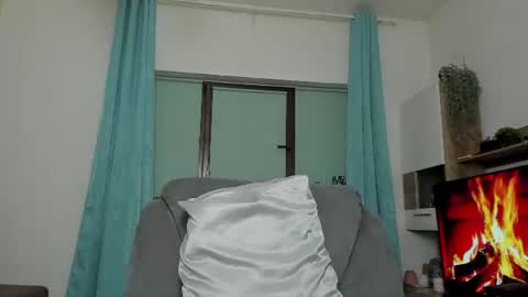 Chloe online show from June 13, 7:34 pm