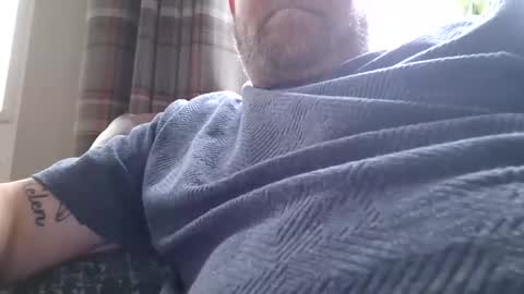 Snapshot of justenjoyingurcompany chatting on January 23, 9:29 am justenjoyingurcompany online show from January 23, 9:29 am