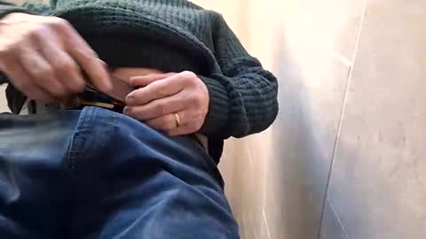 Snapshot of justenjoyingurcompany chatting on February 24, 4:36 pm justenjoyingurcompany online show from February 24, 4:36 pm