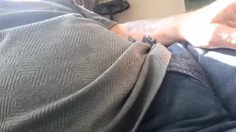 Snapshot of justenjoyingurcompany chatting on March 5, 10:44 am justenjoyingurcompany online show from March 5, 10:44 am