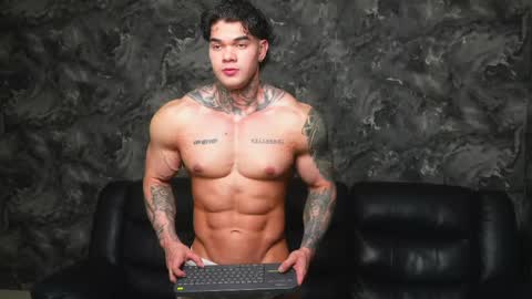 justin clark1 online show from April 26, 1:36 am