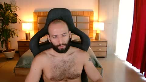 Snapshot of justin_hton chatting on June 6, 2:44 pm Justin online show from June 6, 2:44 pm