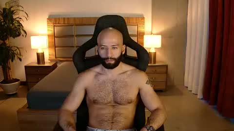 Snapshot of justin_hton chatting on July 5, 11:23 pm Justin online show from July 5, 11:23 pm