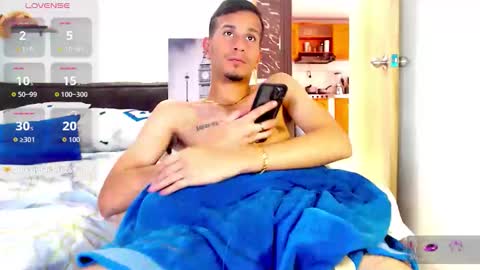 JUSTIN online show from April 21, 7:39 pm