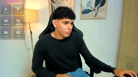 Snapshot of justin_payn14 chatting on July 23, 2:15 pm justin_payn14 online show from July 23, 2:15 pm