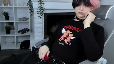 Snapshot of justin_twinkboy chatting on October 9, 12:36 pm JUSTIN online show from October 9, 12:36 pm