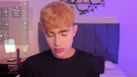 Snapshot of justinbe_ chatting on September 29, 11:37 am Justin online show from September 29, 11:37 am