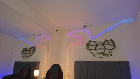 Justin online show from February 19, 11:17 am