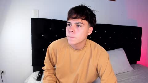 Justin online show from February 5, 12:27 pm