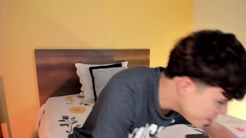 Justin online show from March 5, 12:33 pm