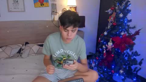 Justin online show from December 19, 12:45 pm