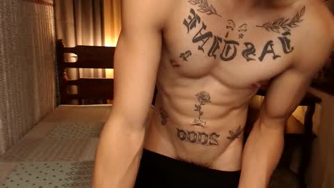 Snapshot of justine_hunk chatting on December 21, 3:14 am justine_hunk online show from December 21, 3:14 am