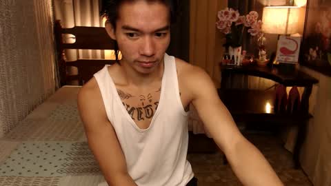 Snapshot of justine_hunk chatting on December 22, 11:33 am justine_hunk online show from December 22, 11:33 am