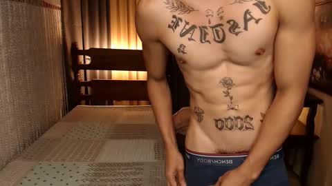Snapshot of justine_hunk chatting on December 28, 4:41 am justine_hunk online show from December 28, 4:41 am