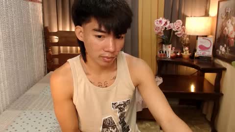 Snapshot of justine_hunk chatting on December 31, 3:20 pm justine_hunk online show from December 31, 3:20 pm