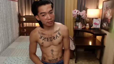 Snapshot of justine_hunk chatting on January 6, 6:14 am justine_hunk online show from January 6, 6:14 am