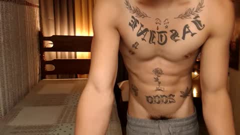 Snapshot of justine_hunk chatting on January 18, 12:47 pm justine_hunk online show from January 18, 12:47 pm