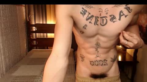 Snapshot of justine_hunk chatting on March 2, 3:34 am justine_hunk online show from March 2, 3:34 am